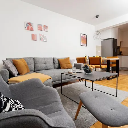 Apartamento R-16 *