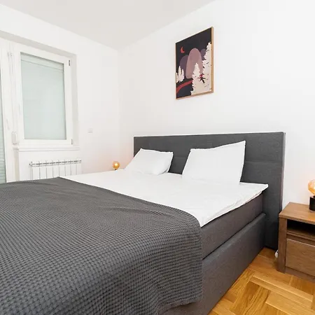 R-16 Apartamento *
