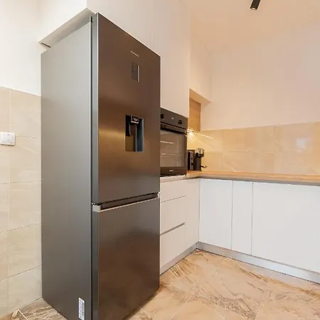 R-16 Apartamento *