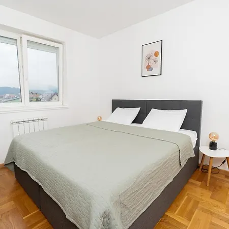 Apartamento R-16 Pale